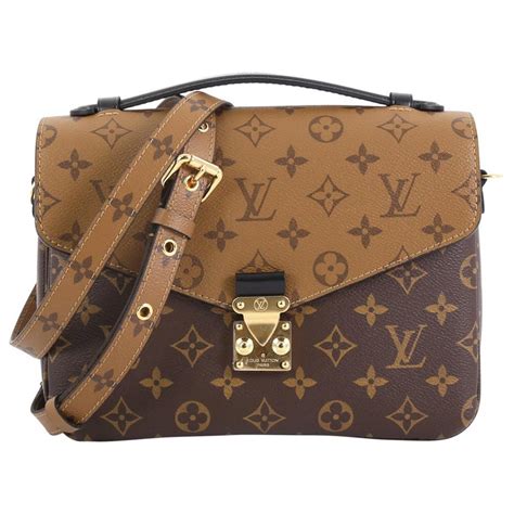 louis vuitton usa pochette metis|louis vuitton reverse pochette metis.